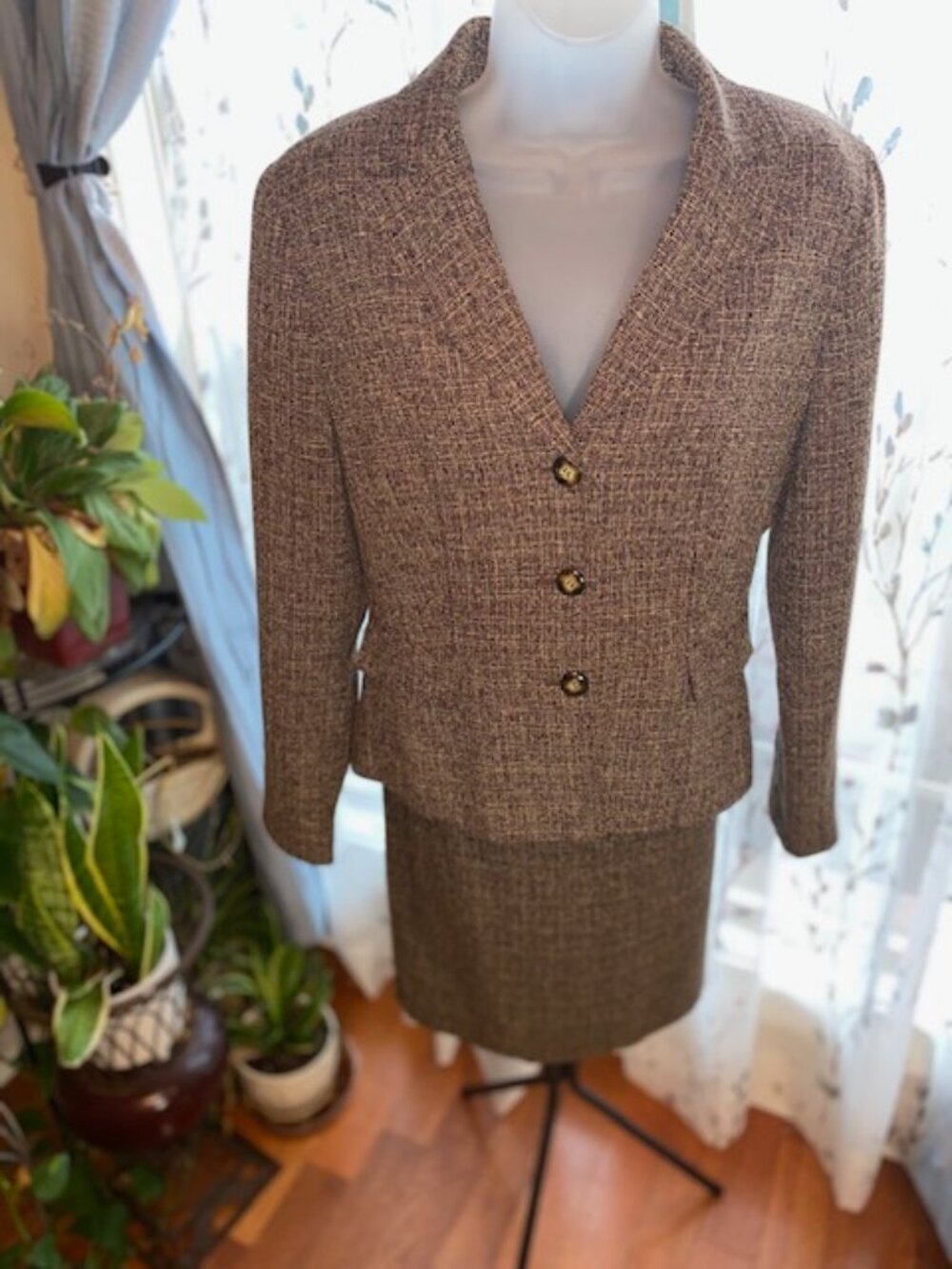 Signature by Larry Levine Tweed Skirt Suit Set Brown/Beige Women's Size 10